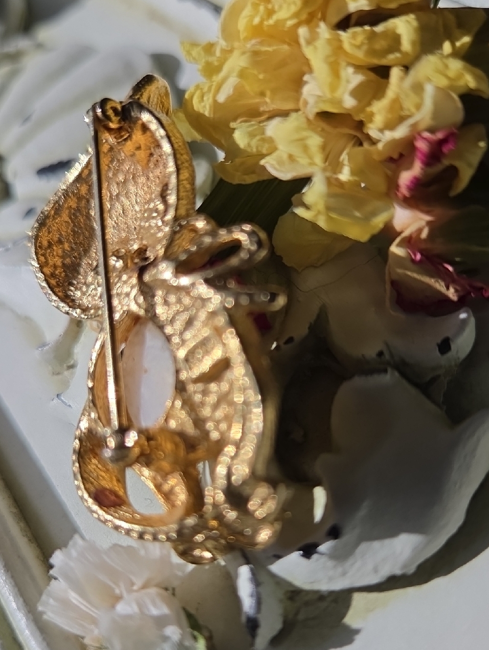 Vintage Signed Sarah Coventry Cat Jelly Belly Brooch. - Picture 9 of 10